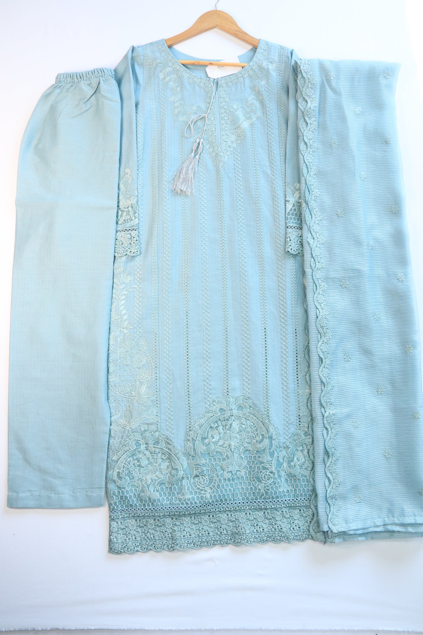 Embroidered Lawn Suit 3Pcs with Textured Dupatta