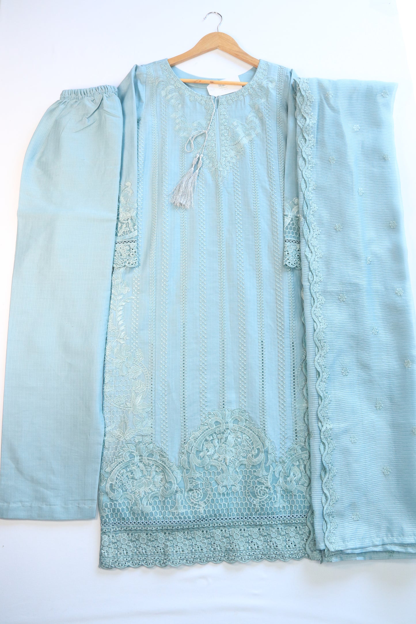 Embroidered Lawn Suit 3Pcs with Textured Dupatta