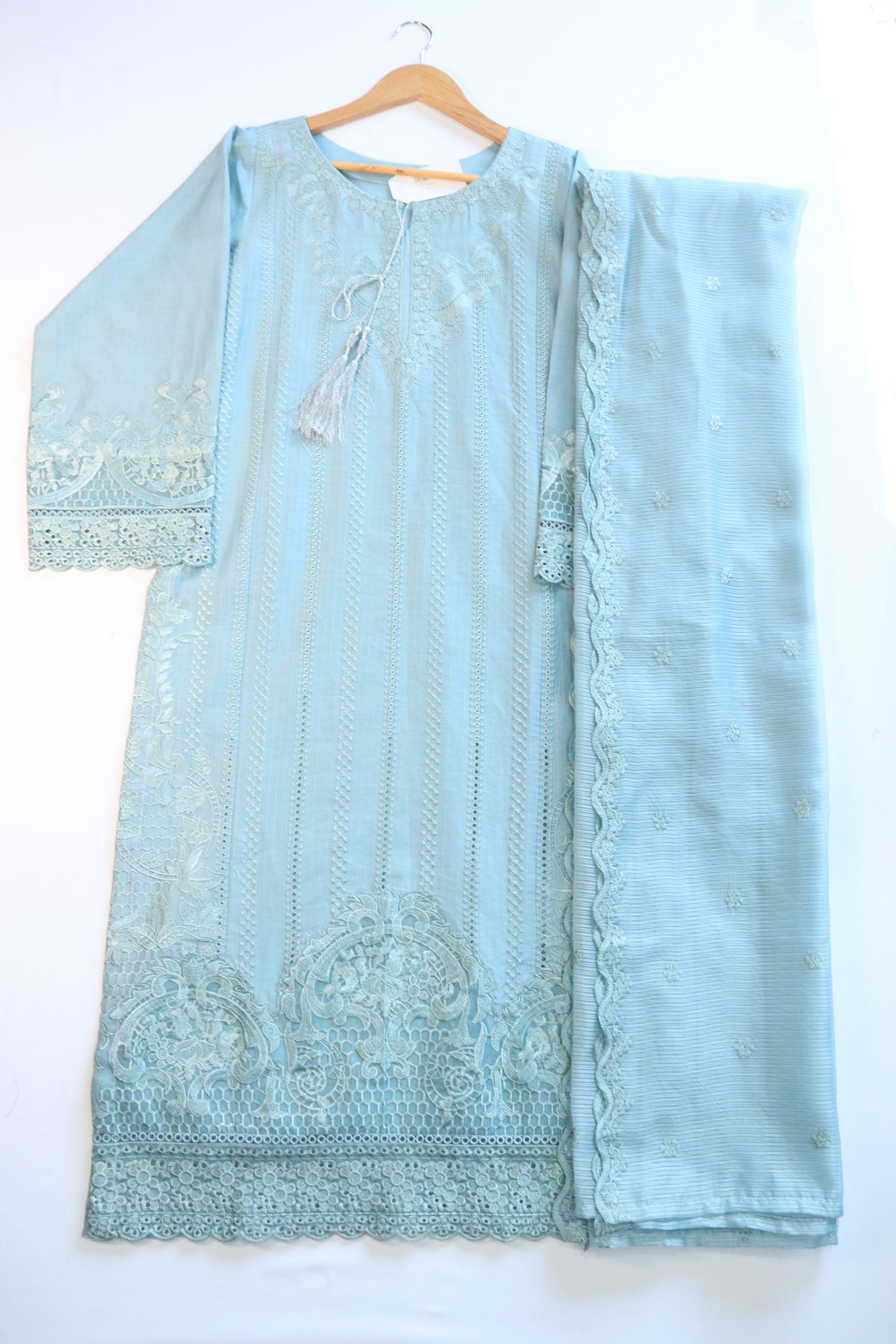 Embroidered Lawn Suit 3Pcs with Textured Dupatta