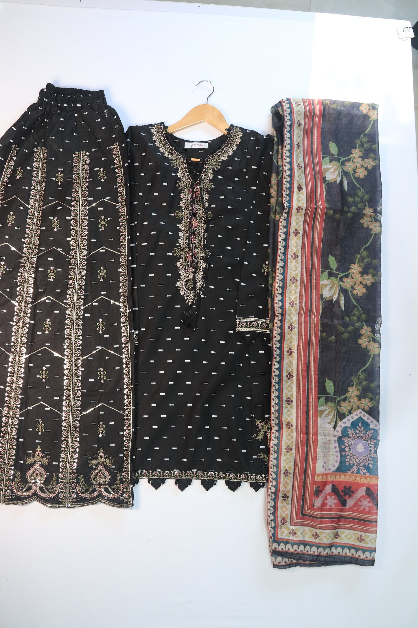 Embroidered Lawn 3Pcs suit with fancy trouser