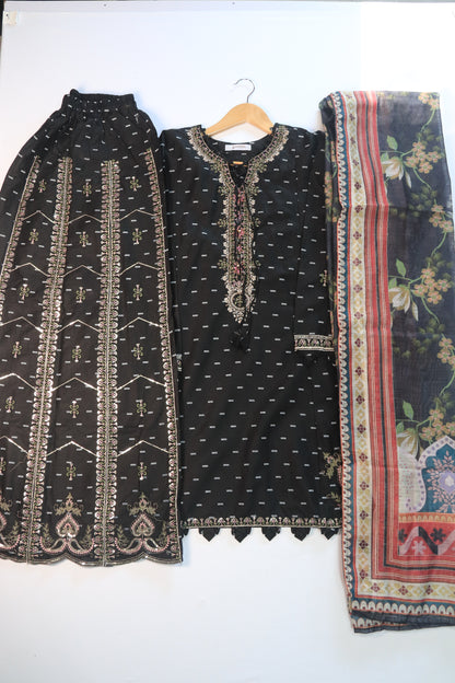 Embroidered Lawn 3Pcs suit with fancy trouser