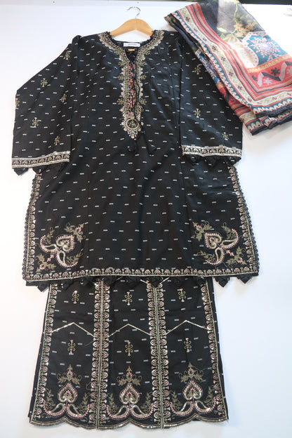 Embroidered Lawn 3Pcs suit with fancy trouser