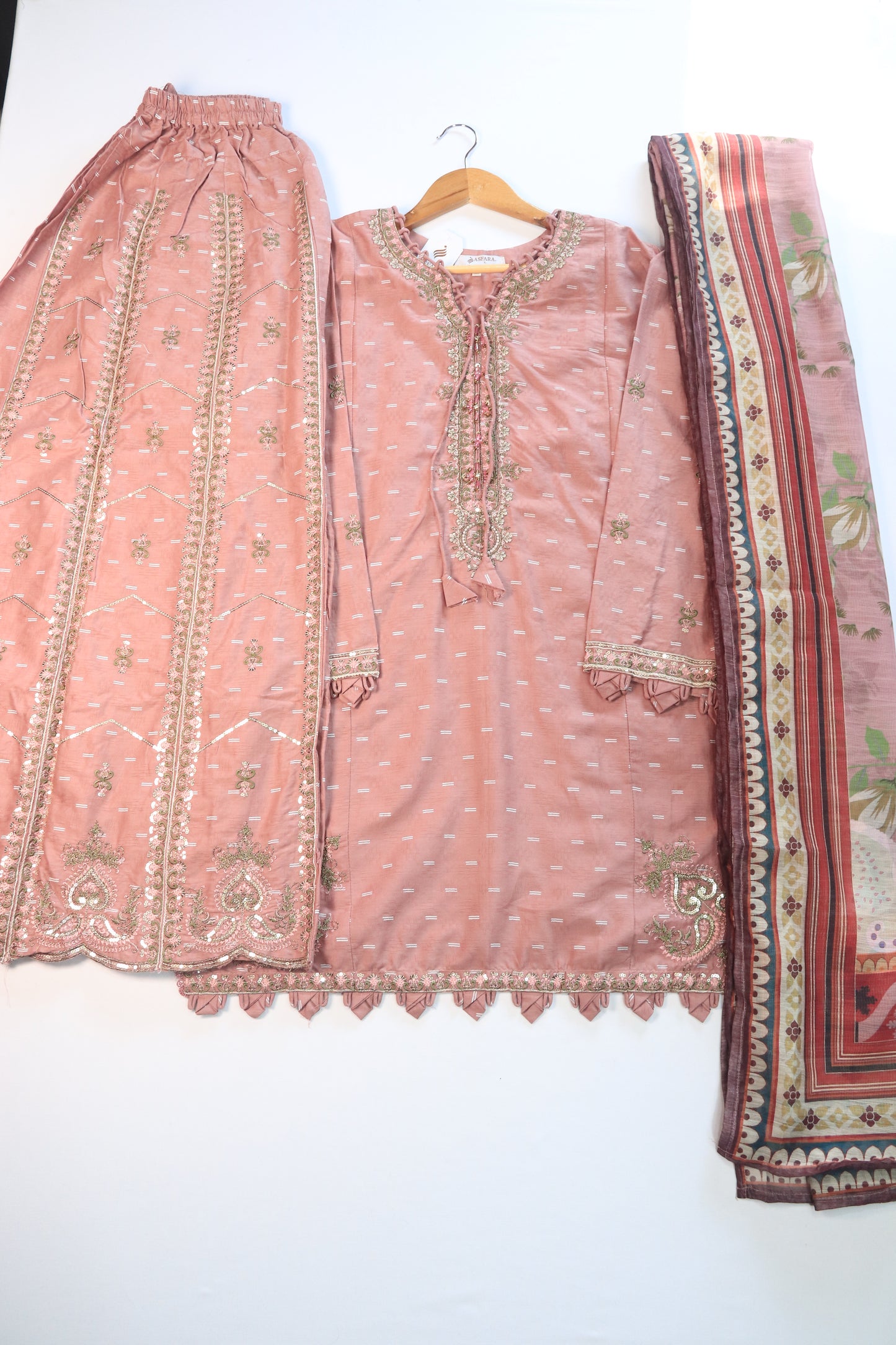 Embroidered Lawn 3Pcs suit with fancy trouser