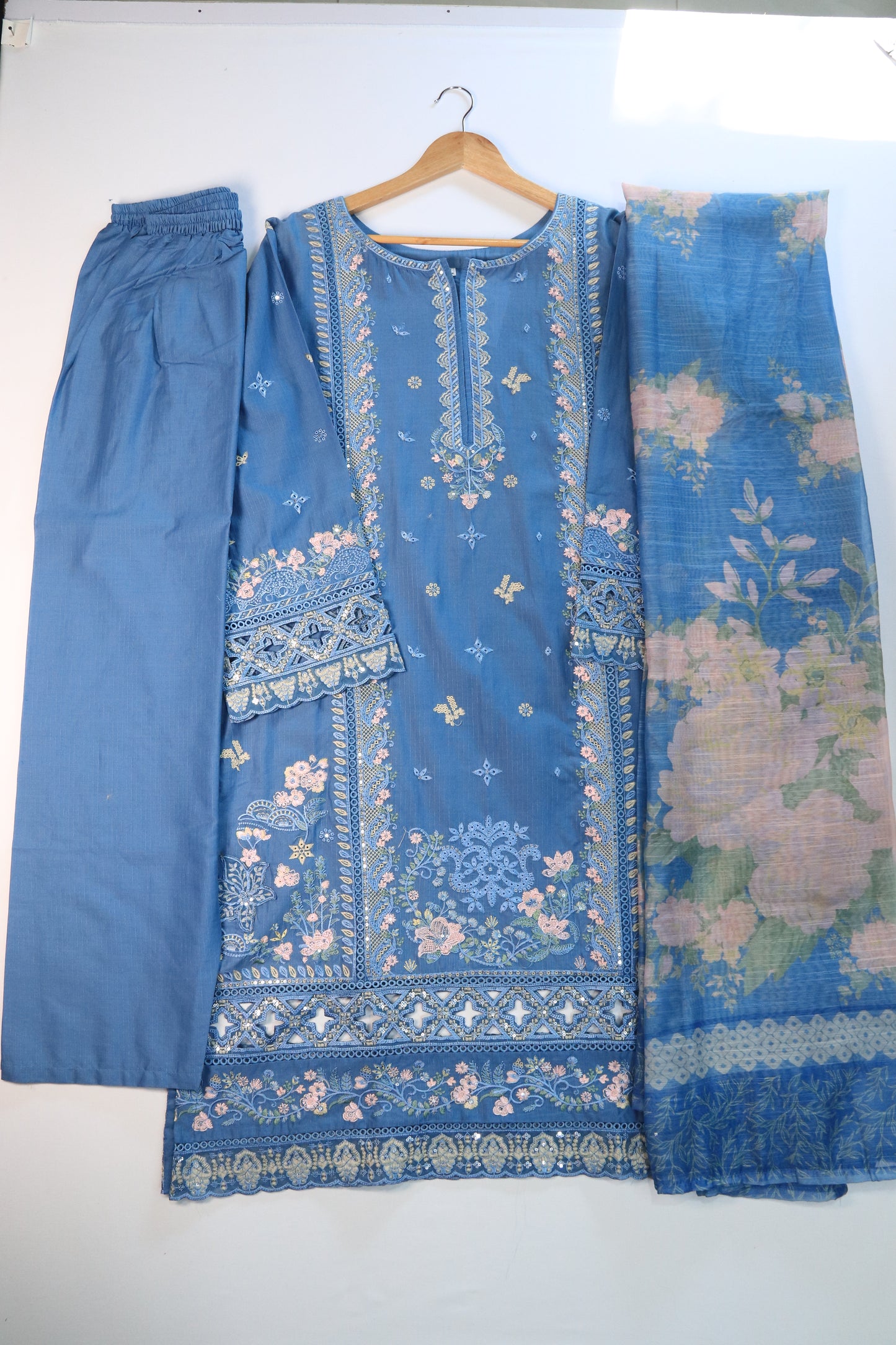 Emb 3Pcs Suit with Floral Dupatta.