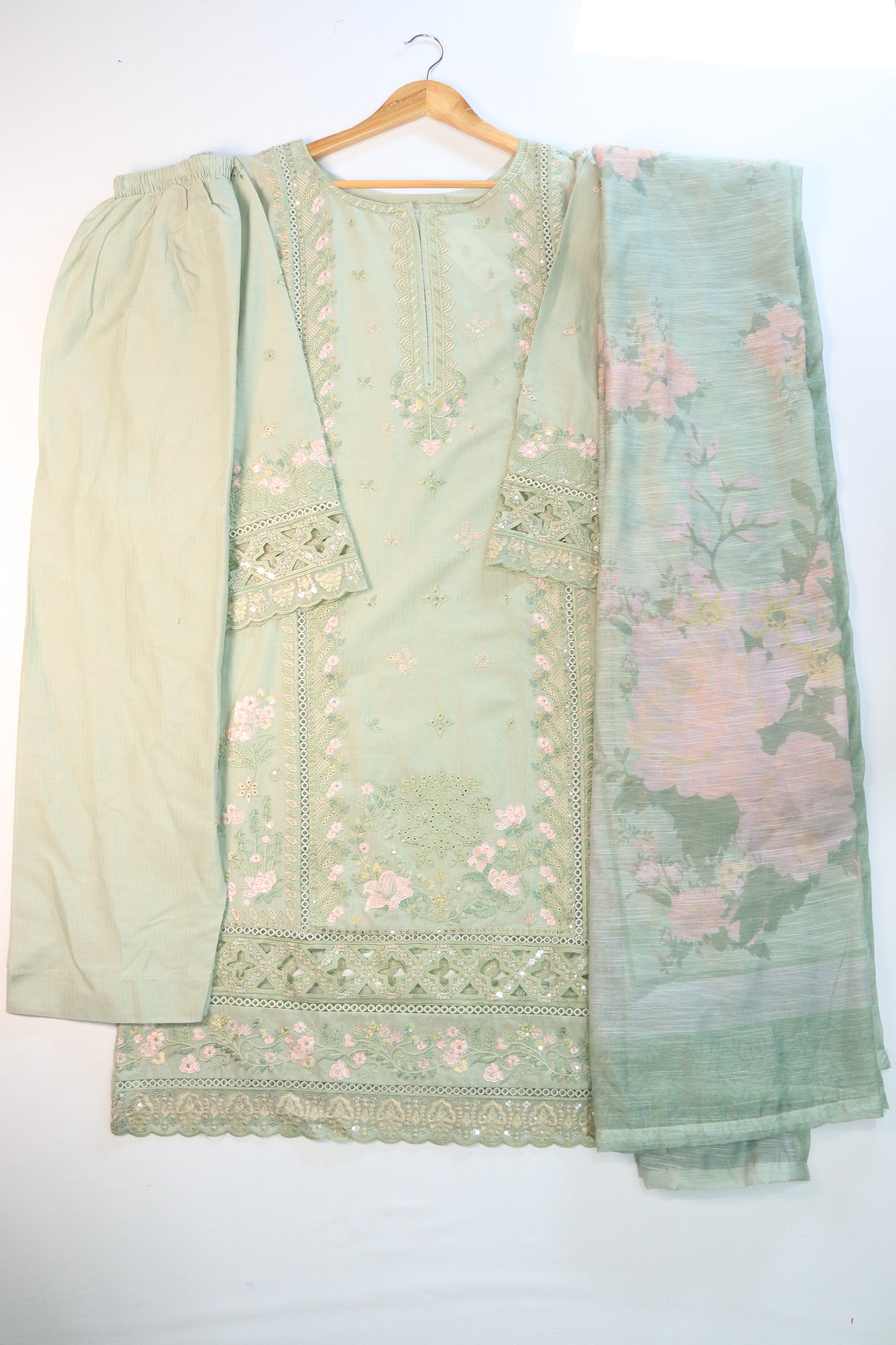 Emb 3Pcs Suit with Floral Dupatta.