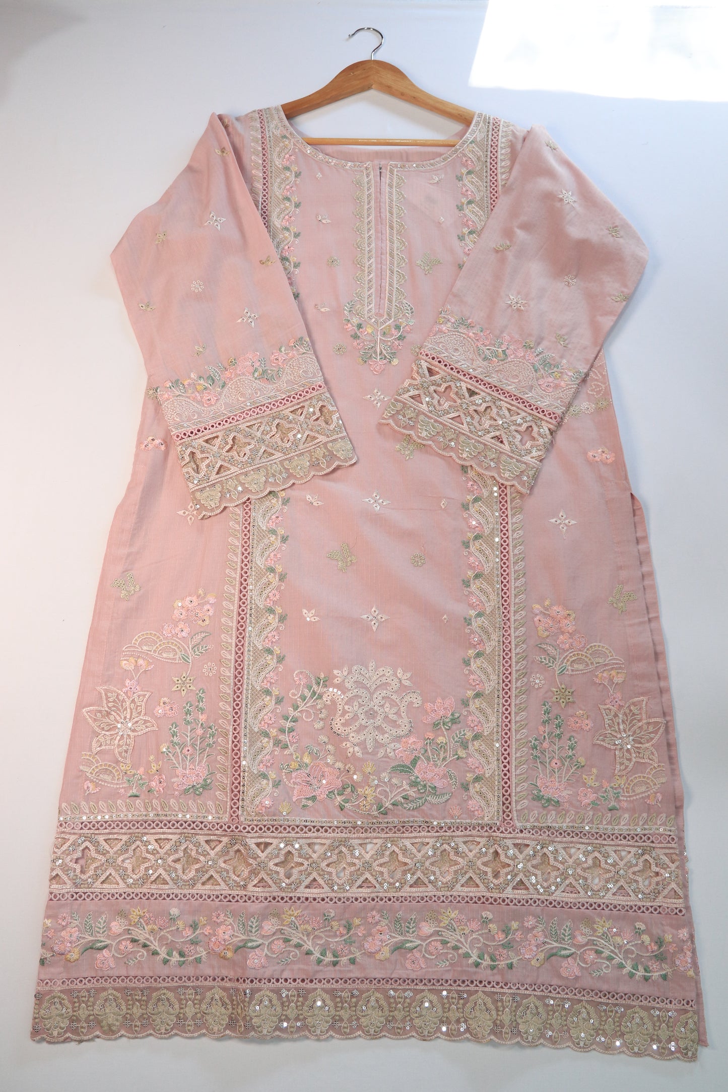 Emb 3Pcs Suit with Floral Dupatta.