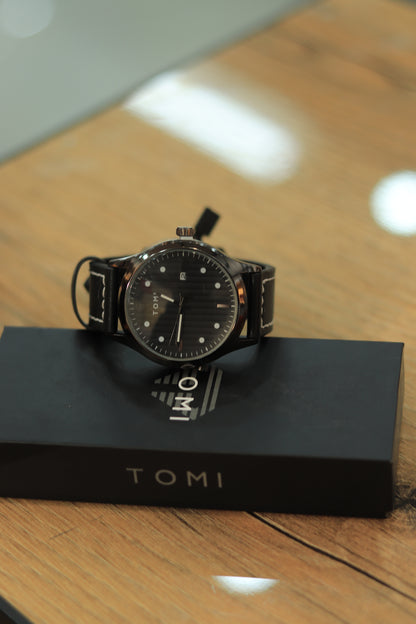 Classic Leather Tomi Watch